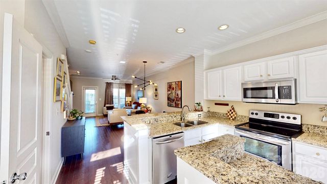 1009 Park West Drive, Charlotte, NC 28209