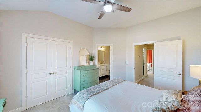 1009 Park West Drive, Charlotte, NC 28209