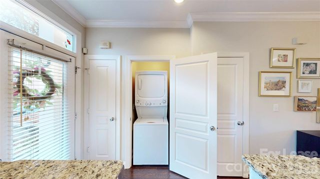 1009 Park West Drive, Charlotte, NC 28209