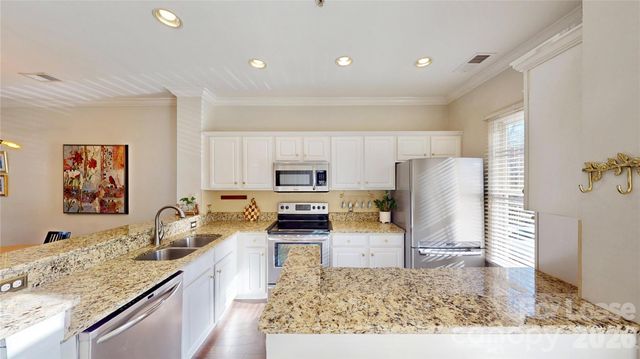 1009 Park West Drive, Charlotte, NC 28209