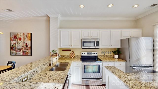 1009 Park West Drive, Charlotte, NC 28209