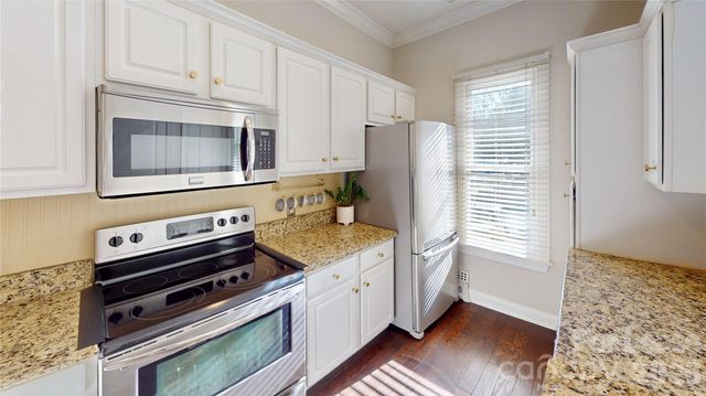 1009 Park West Drive, Charlotte, NC 28209