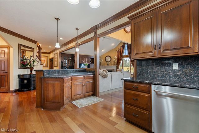 6445 Foxglove Drive, Medina, OH 44256