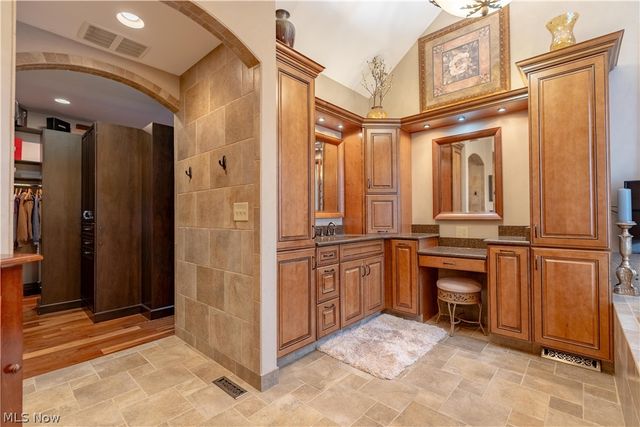 6445 Foxglove Drive, Medina, OH 44256