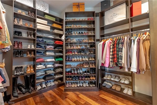 6445 Foxglove Drive, Medina, OH 44256