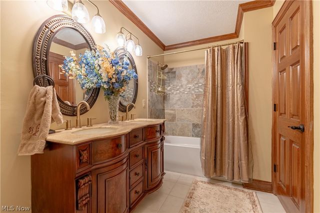 6445 Foxglove Drive, Medina, OH 44256