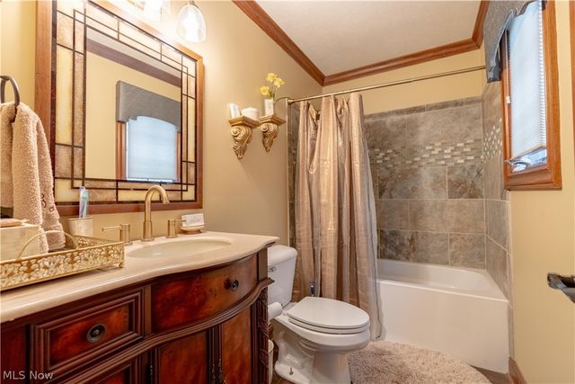 6445 Foxglove Drive, Medina, OH 44256