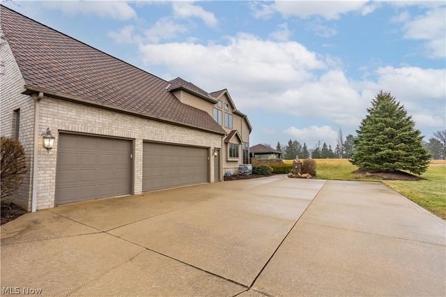 6445 Foxglove Drive, Medina, OH 44256