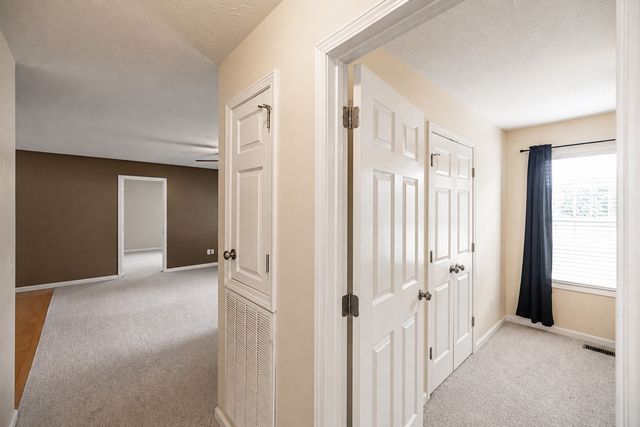 1008 E Evelyn Ct, Portland, TN 37148