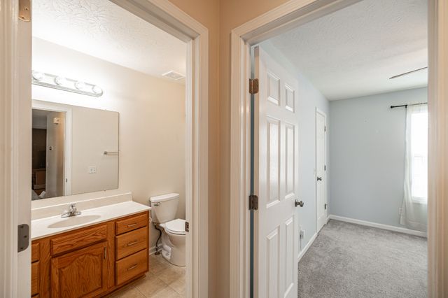 1008 E Evelyn Ct, Portland, TN 37148