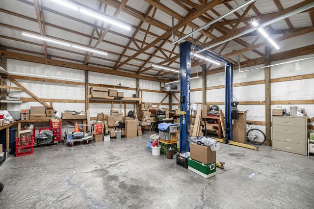 1008 E Evelyn Ct, Portland, TN 37148