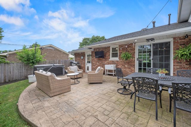 343 Curtin Drive, Lexington, KY 40503