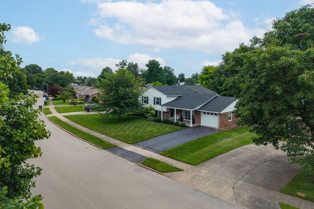 343 Curtin Drive, Lexington, KY 40503