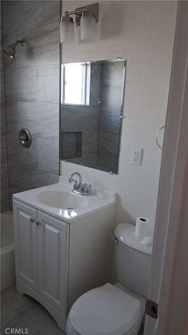 7014 Mountain View Avenue A, Huntington Park, CA 90255