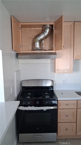 7014 Mountain View Avenue A, Huntington Park, CA 90255