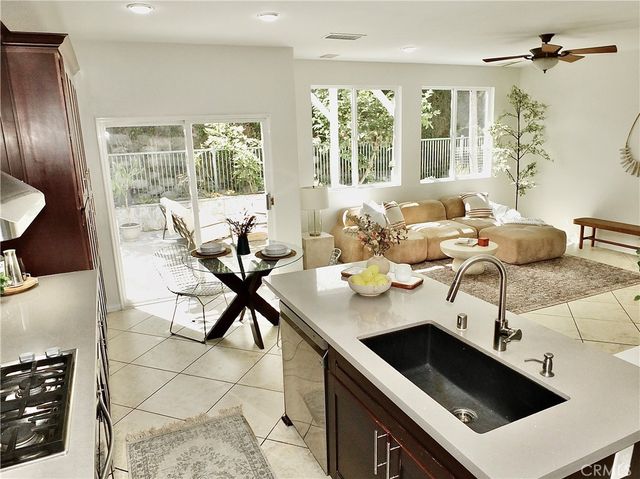 2471 Amelia Court, Signal Hill, CA 90755