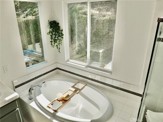 2471 Amelia Court, Signal Hill, CA 90755