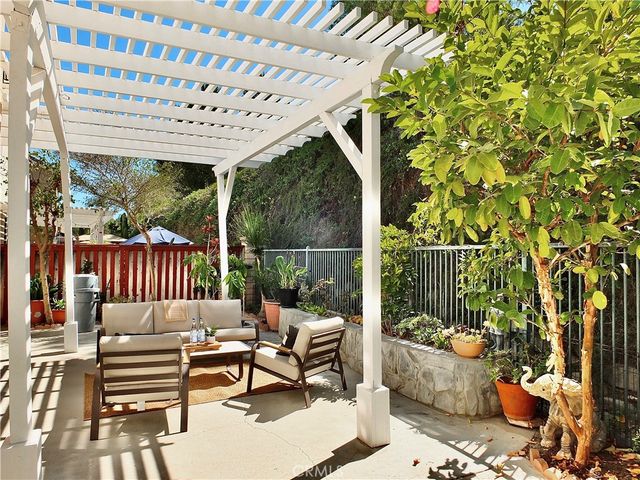 2471 Amelia Court, Signal Hill, CA 90755