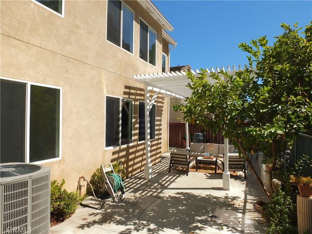 2471 Amelia Court, Signal Hill, CA 90755