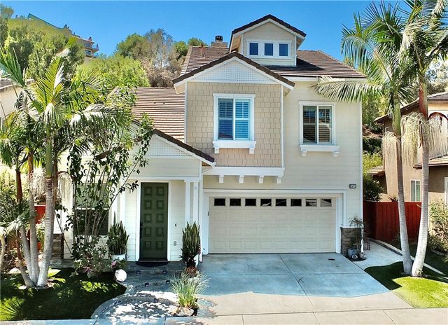 2471 Amelia Court, Signal Hill, CA 90755