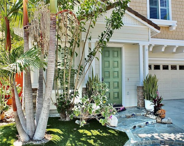 2471 Amelia Court, Signal Hill, CA 90755