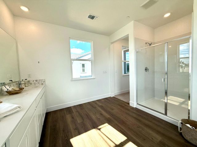 10084 Pixley Ct, Roseville, CA 95747