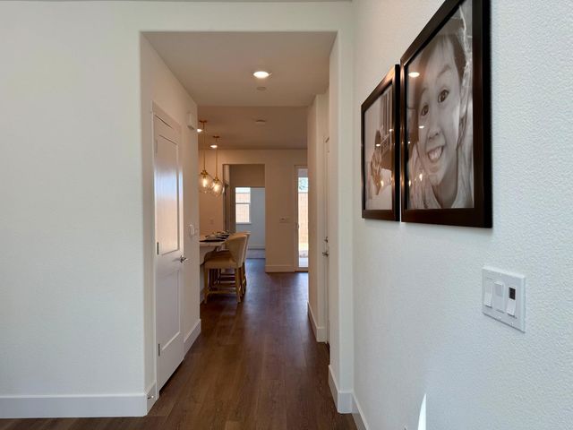 10084 Pixley Ct, Roseville, CA 95747