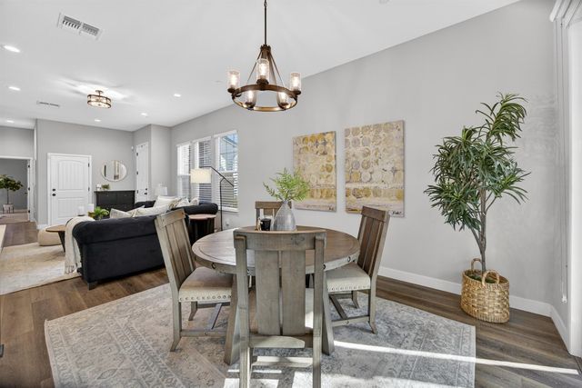 7544 Twin Bridges Ln, Citrus Heights, CA 95610