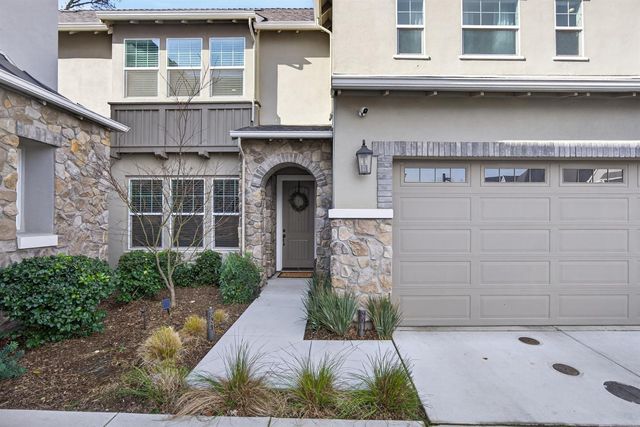 7544 Twin Bridges Ln, Citrus Heights, CA 95610