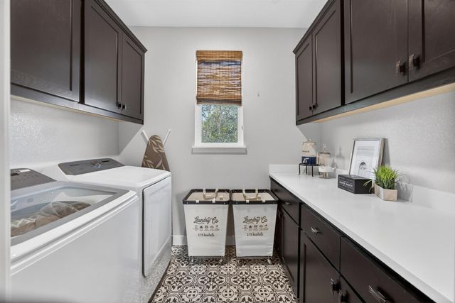 7544 Twin Bridges Ln, Citrus Heights, CA 95610