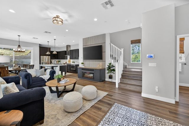 7544 Twin Bridges Ln, Citrus Heights, CA 95610