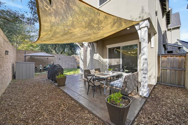 7544 Twin Bridges Ln, Citrus Heights, CA 95610