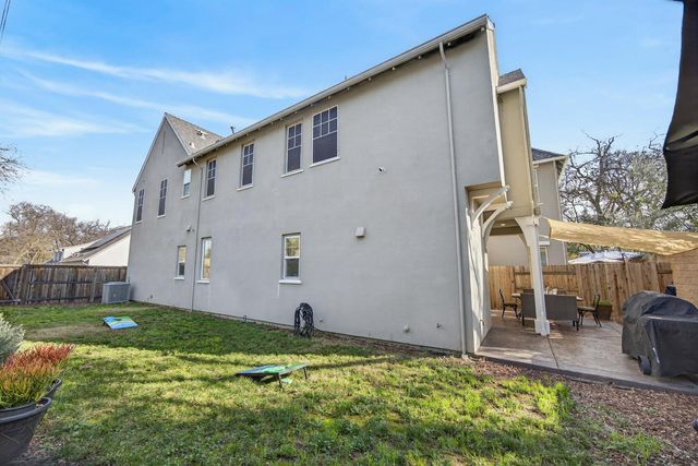 7544 Twin Bridges Ln, Citrus Heights, CA 95610