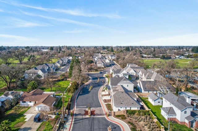 7544 Twin Bridges Ln, Citrus Heights, CA 95610