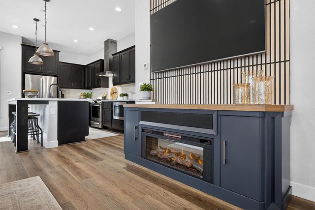 7544 Twin Bridges Ln, Citrus Heights, CA 95610