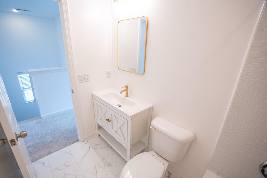 Image 15 of property listing at 243 Cameron Street, Summerville, SC 29486