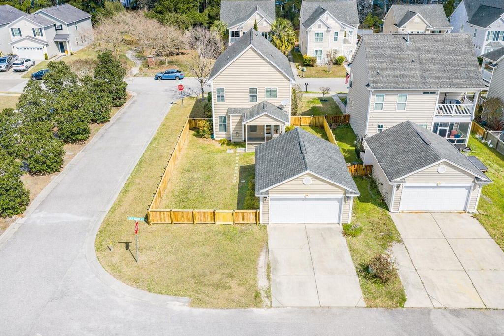 Image 30 of property listing at 243 Cameron Street, Summerville, SC 29486