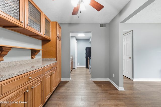 3505 Lodge Ln APT 111, Louisville, KY 40218