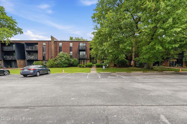 3505 Lodge Ln APT 111, Louisville, KY 40218