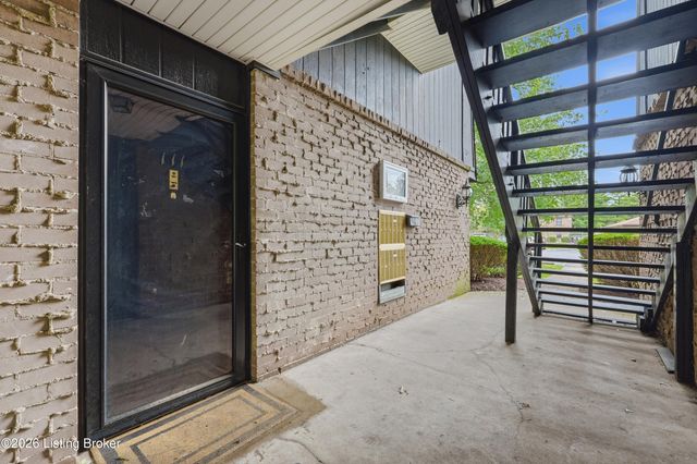 3505 Lodge Ln APT 111, Louisville, KY 40218