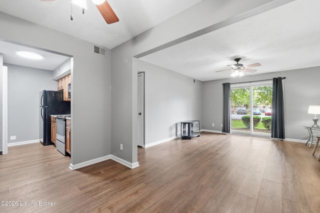 3505 Lodge Ln APT 111, Louisville, KY 40218