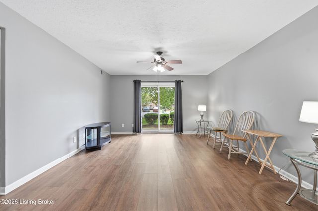 3505 Lodge Ln APT 111, Louisville, KY 40218