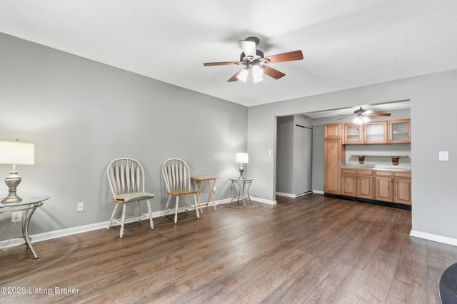 3505 Lodge Ln APT 111, Louisville, KY 40218