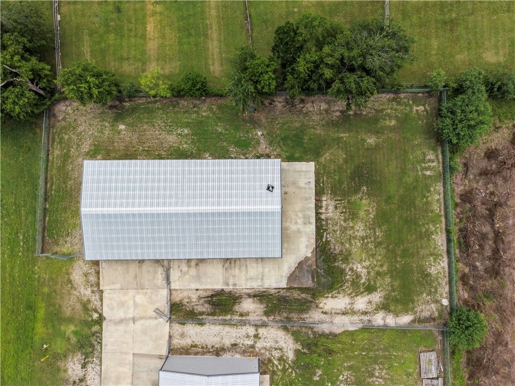 7502 East State Highway 21, Bryan, TX 77808 — photo 3