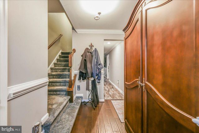 81 VILLAGE GREEN LN, Sicklerville, NJ 08081