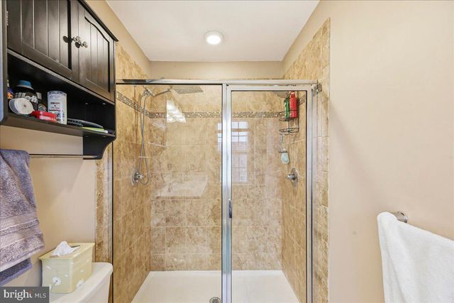 81 VILLAGE GREEN LN, Sicklerville, NJ 08081