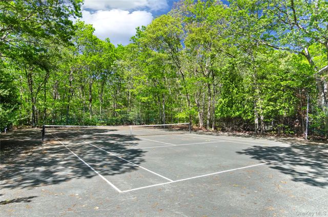 24 N Quarter Road, Westhampton, NY 11977