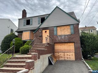 56 Hamilton Avenue, Kearny, NJ 07032