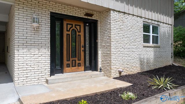 10038 Torino Drive, Huntsville, AL 35803