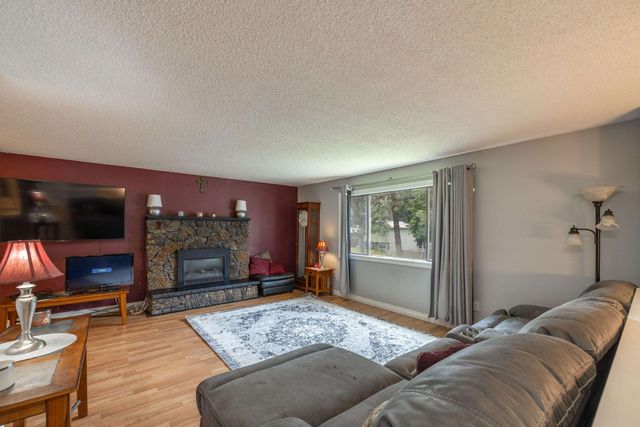 8524 N Hill N Dale St, Spokane, WA 99208
